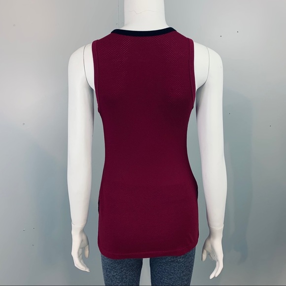 Nike Dri Fit Tank Top - Picture 6 of 9